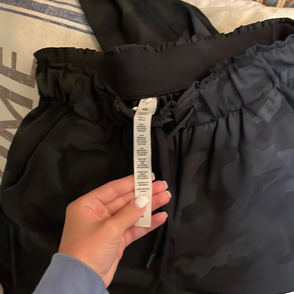 Black camo lululemon joggers
